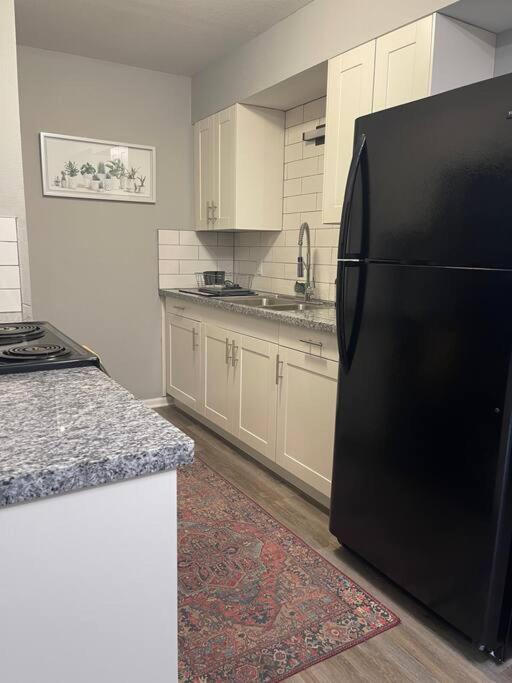 The Bernice - 2 Bedroom Apt In Quilt Town, Usa Hamilton 外观 照片