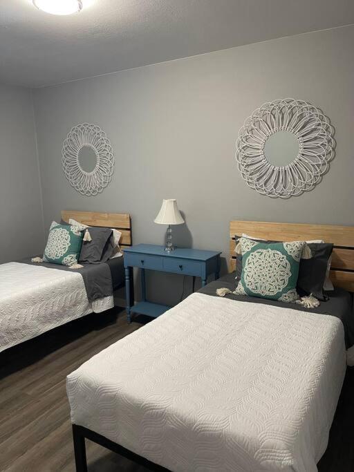 The Bernice - 2 Bedroom Apt In Quilt Town, Usa Hamilton 外观 照片